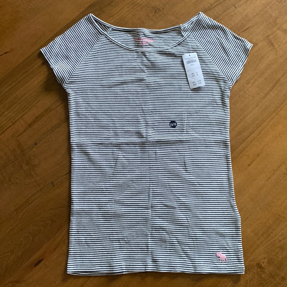 Abercrombie kids short sleeve shirt